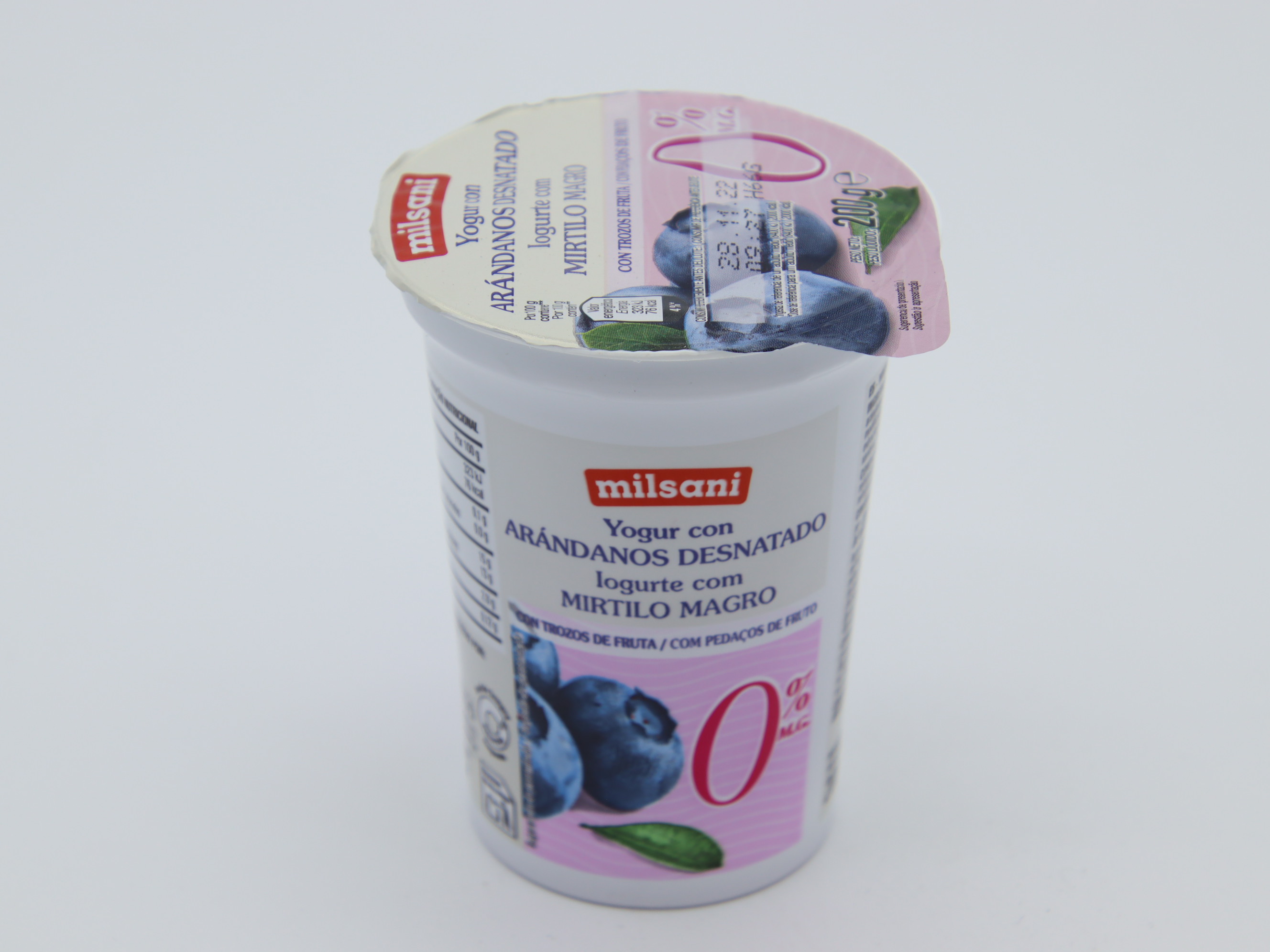 Ovocný jogurt 200g: Milsani – borůvka